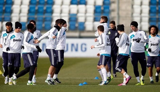 内线强攻 内线强攻