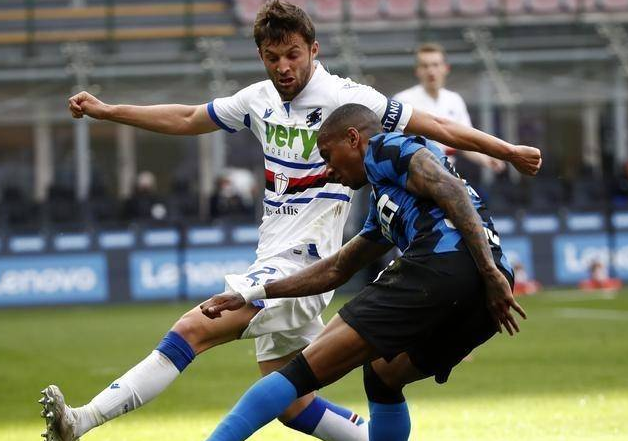 通过一系列 通过一系列