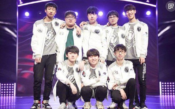 更是对当代 更是对当代